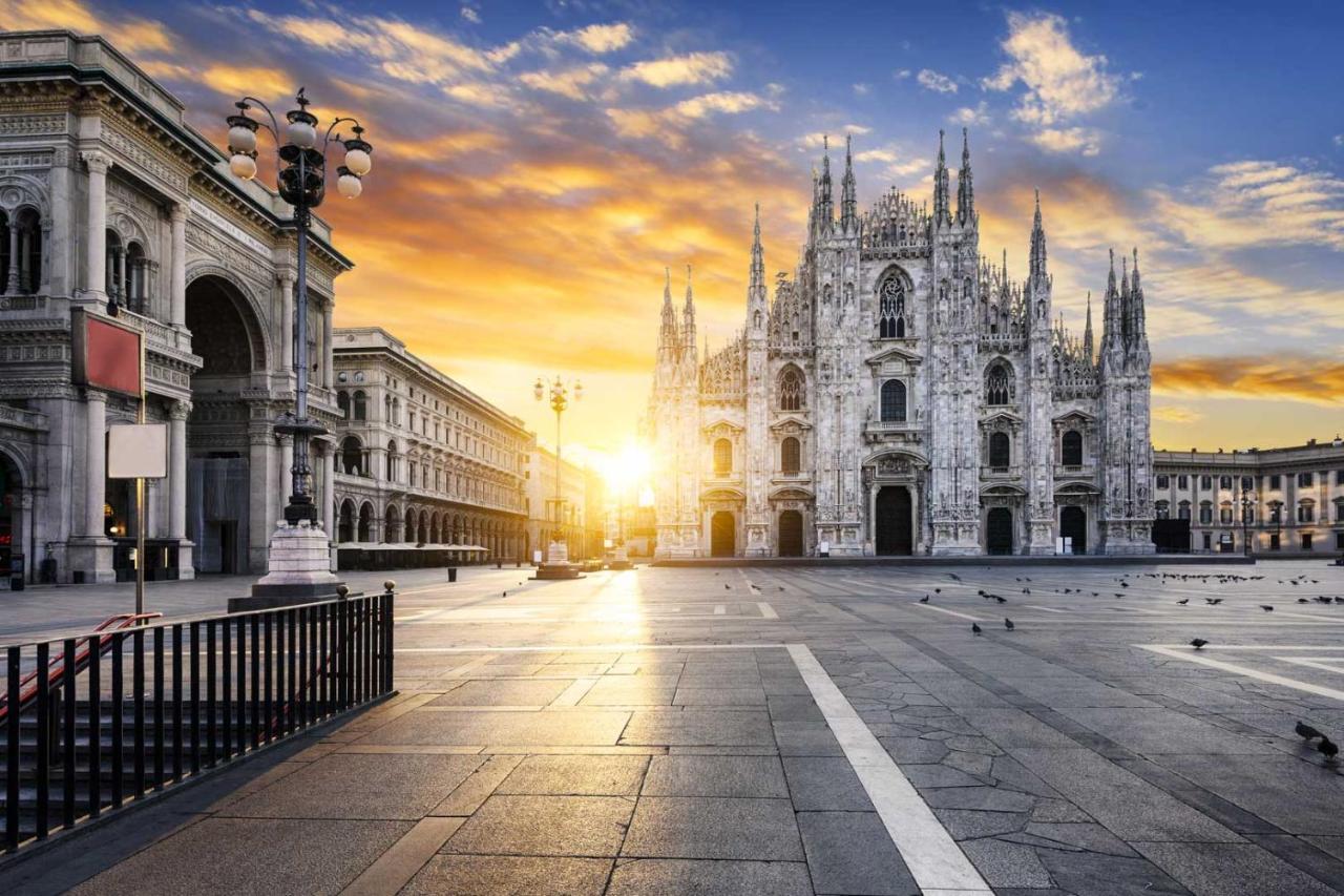 Large Suite Home Milan - Duomo Milão Exterior foto