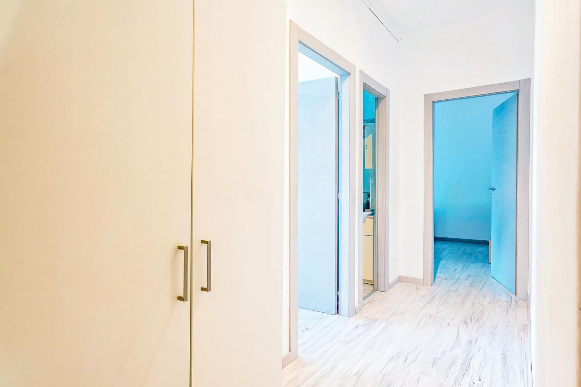 Large Suite Home Milan - Duomo Milão Exterior foto