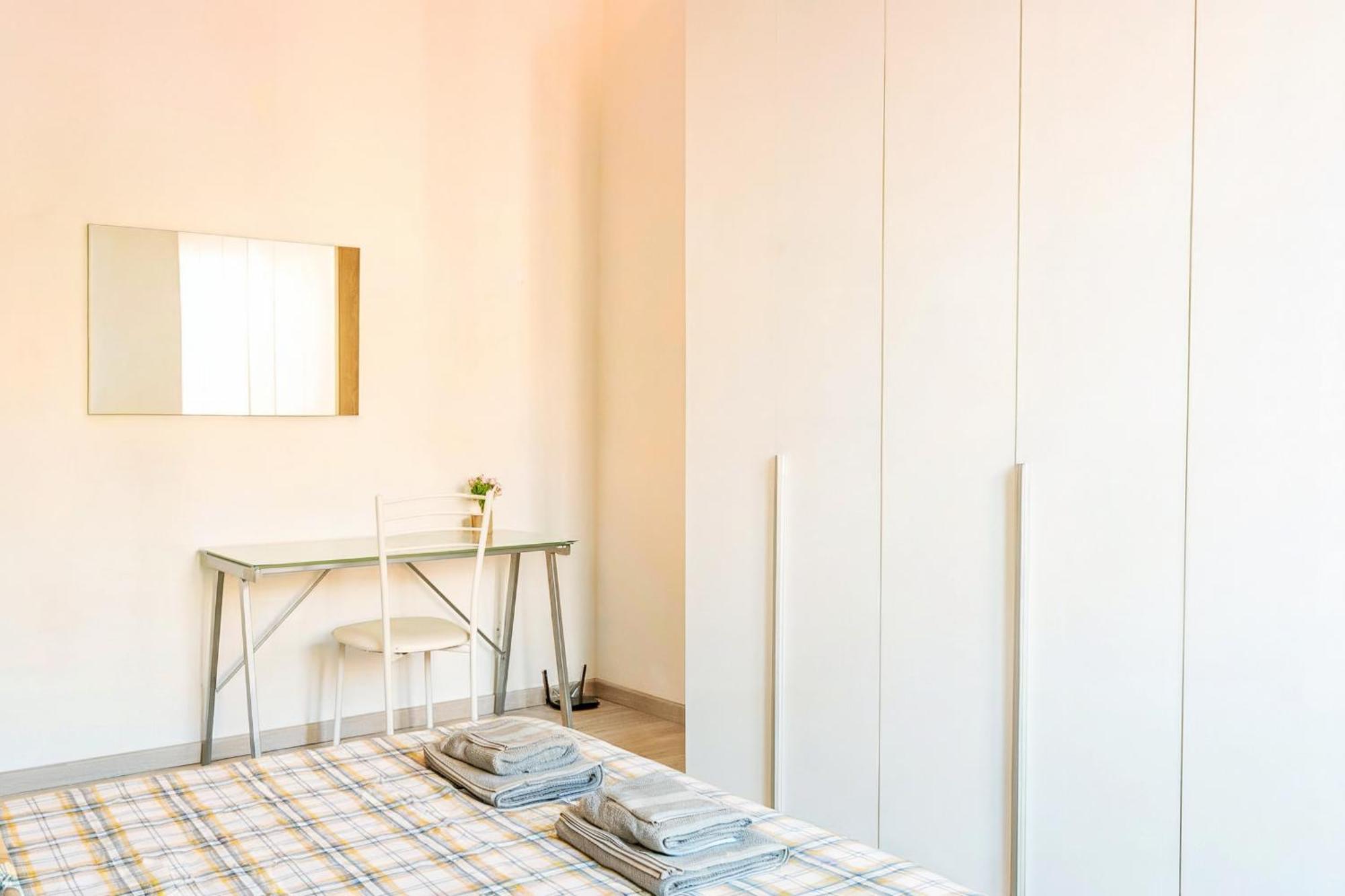 Large Suite Home Milan - Duomo Milão Exterior foto